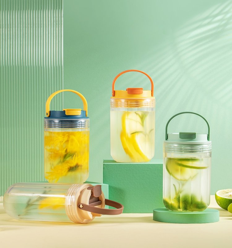 WORTHBUY Portable Water Bottle, Plastic Water Cup With Straw & Brush, Tea Milk Drinking Botter For Kids Adults Kitchen Drinkware